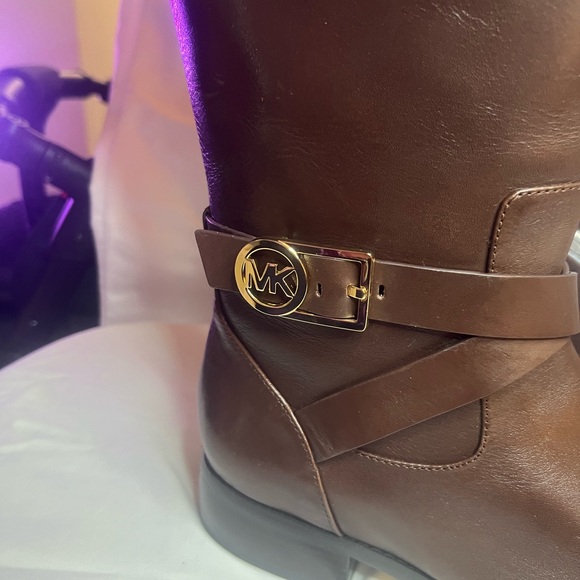 🔥Michael Kors Women's Brown Riding Boots Wide Calf🔥 - Picture 2 of 10